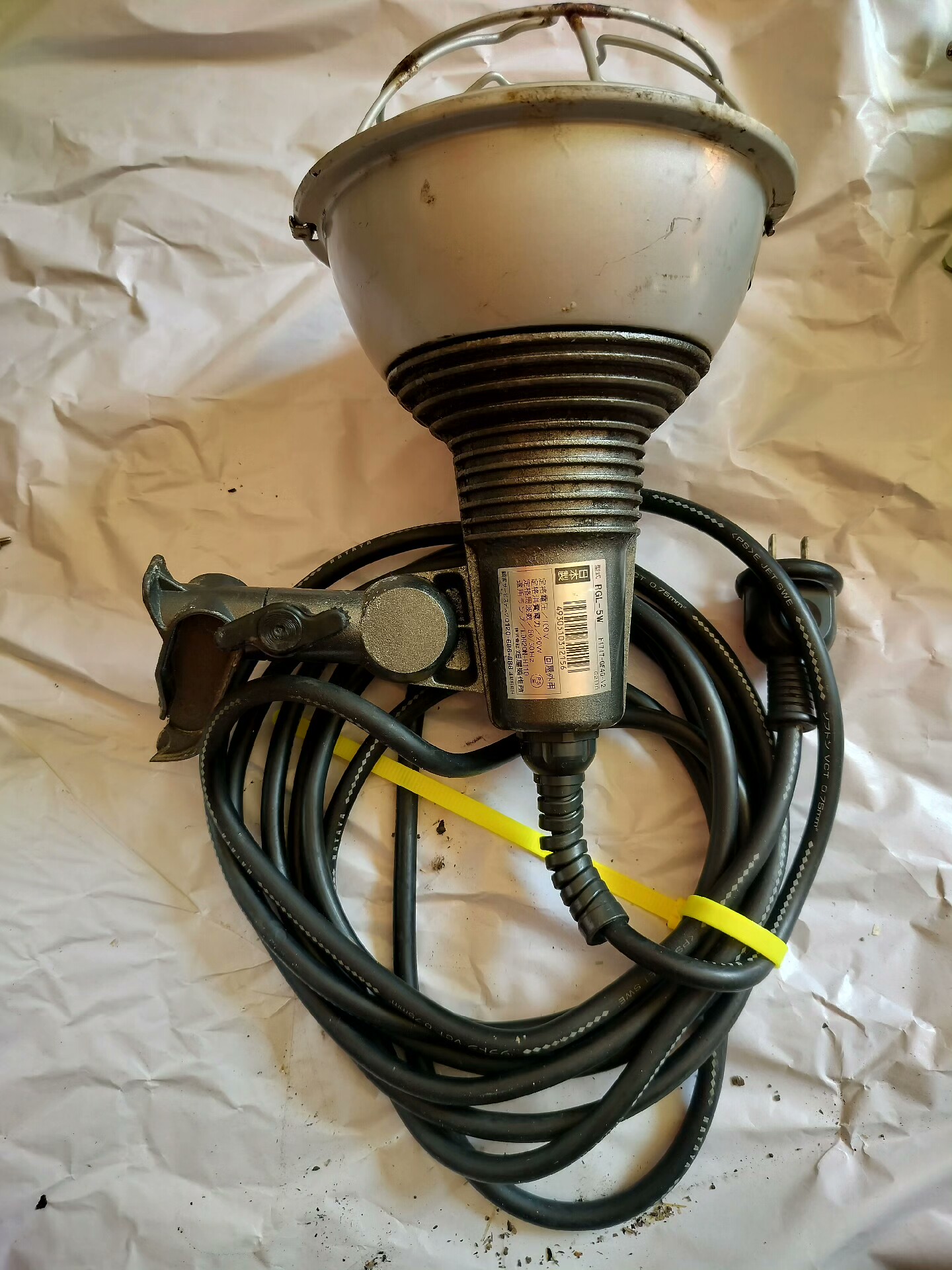 日本产维修工作灯PGL-5W，电压110V