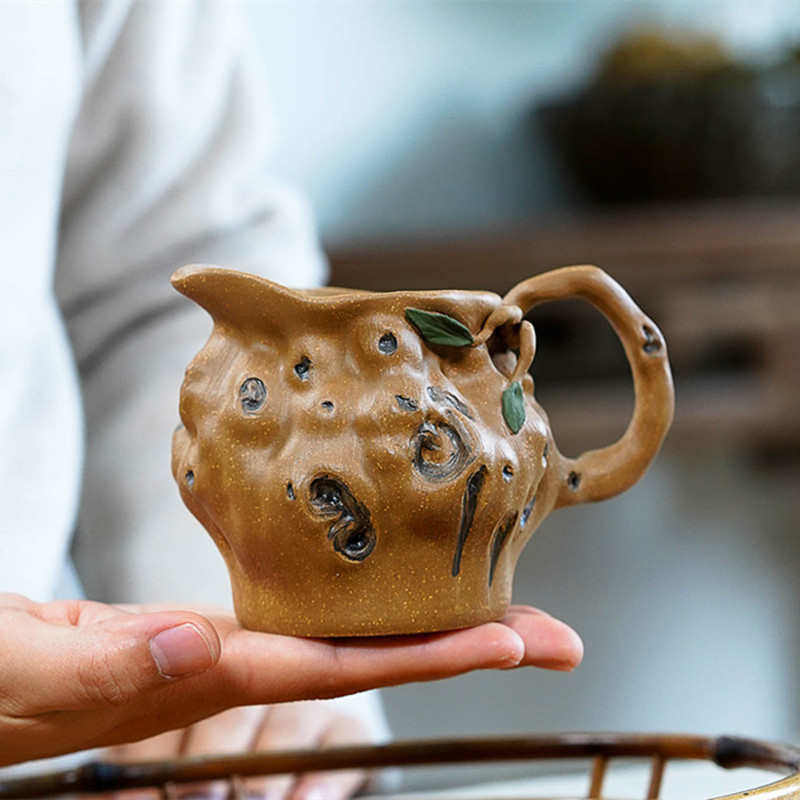 批发宜兴紫砂公道杯分茶器梅桩贴花带把杯茶具茶道配件摆件