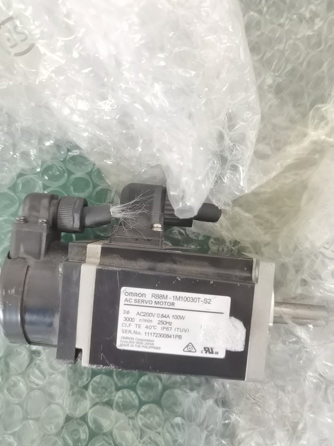 欧姆龙 r88m-1m10030t-s2 5个 实物拍摄实价