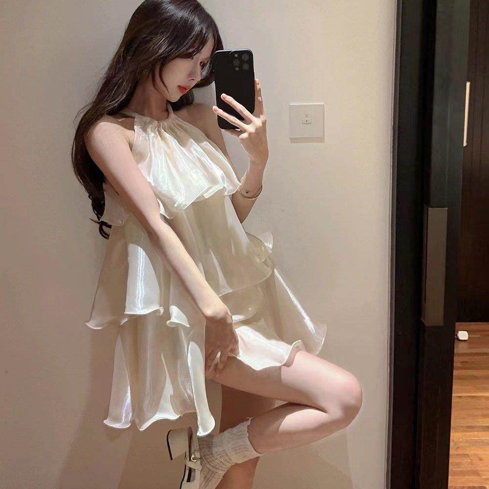 纯欲性感甜美辣妹挂脖吊带连衣裙女夏蓬蓬荷叶边蛋糕裙字短裙子