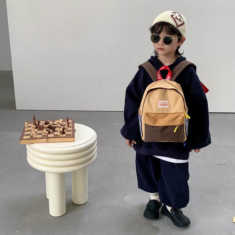 新色系儿童背包出游男孩迷你幼儿园书包撞色休闲超轻小童双肩包潮