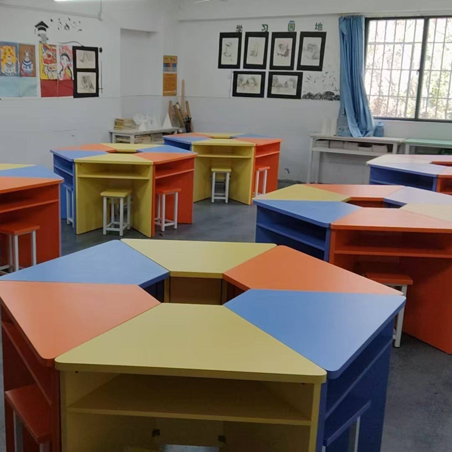 幼儿园学校美术辅导班课桌椅小学生六边形彩色绘画学习培训组合桌