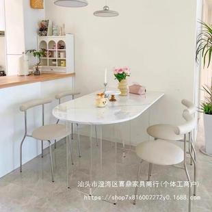 油风NOT亚克力悬岩板餐桌小户型餐桌台椅组合椭圆浮半奶圆岛靠墙