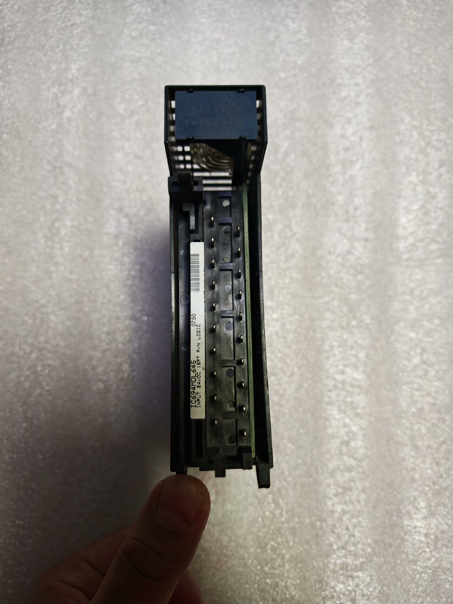 IC694MDL645A，功能包好，成色如图所示，需要者请拍