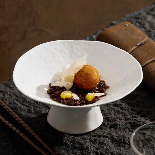 陶瓷果盘零食高脚盘中式简约糕点盘茶点盘2025新款白色甜品台摆件