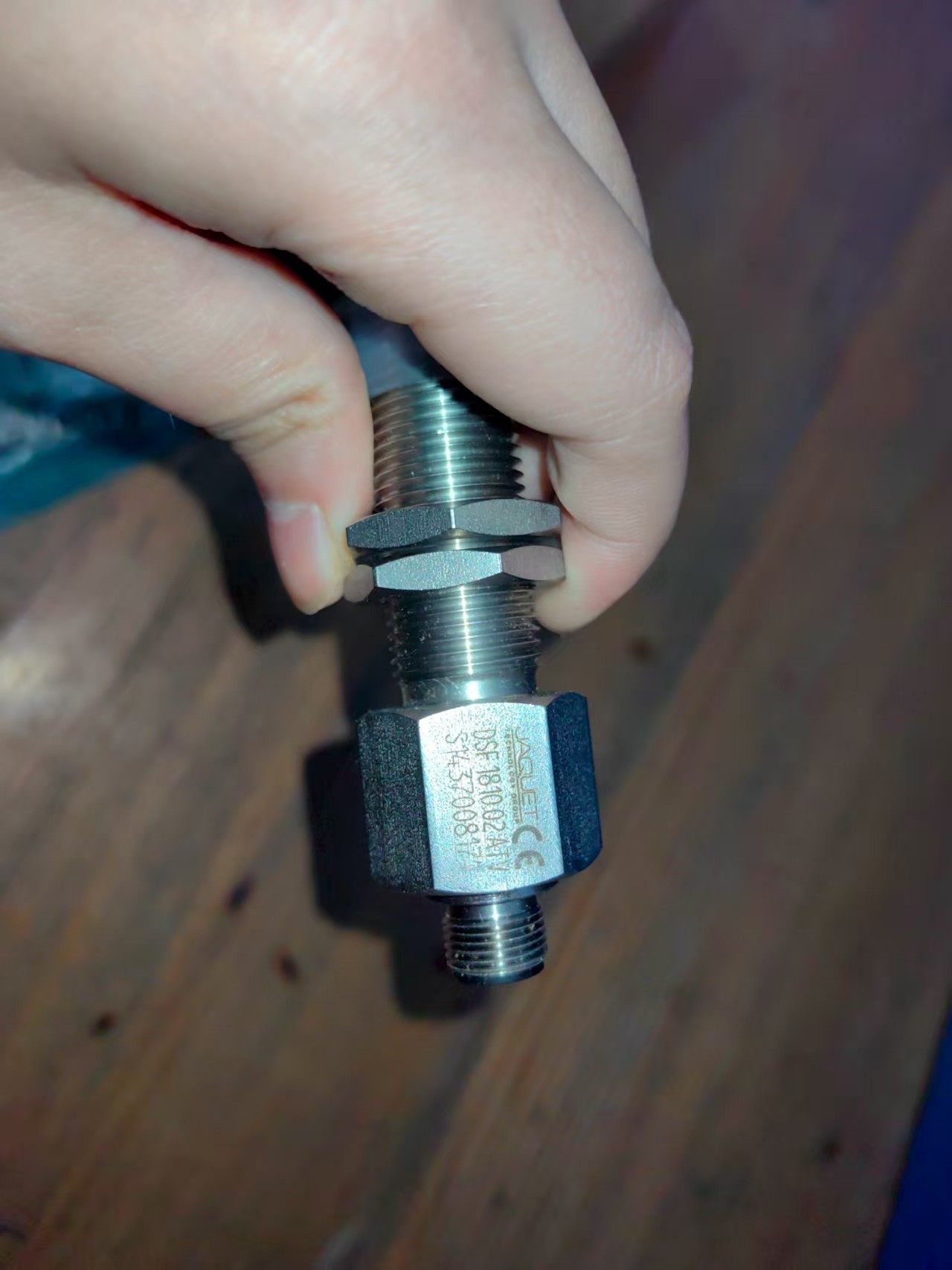 Wartsila 原装传感器，型号5102001002，全新