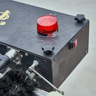 光伏板清洗机 卧式电动清洁工具 电站清洗设备挂式太阳能板清洗机