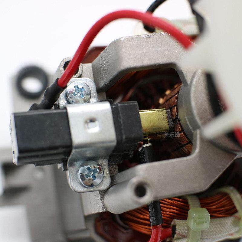 帅宝金达万卓黑马破壁料理机豆浆机电机沙冰碳刷碳芯碳心配件通用