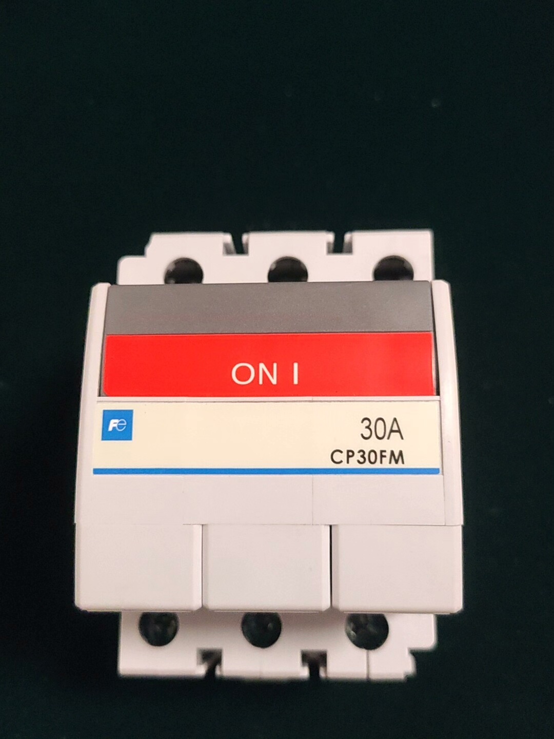 富士断路器CP30FM-3P030，30A三极，AC250V