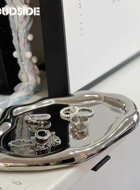 北欧轻奢不规则香薰托盘首饰展示盘玄关收纳盘陶瓷装饰摆件云朵盘