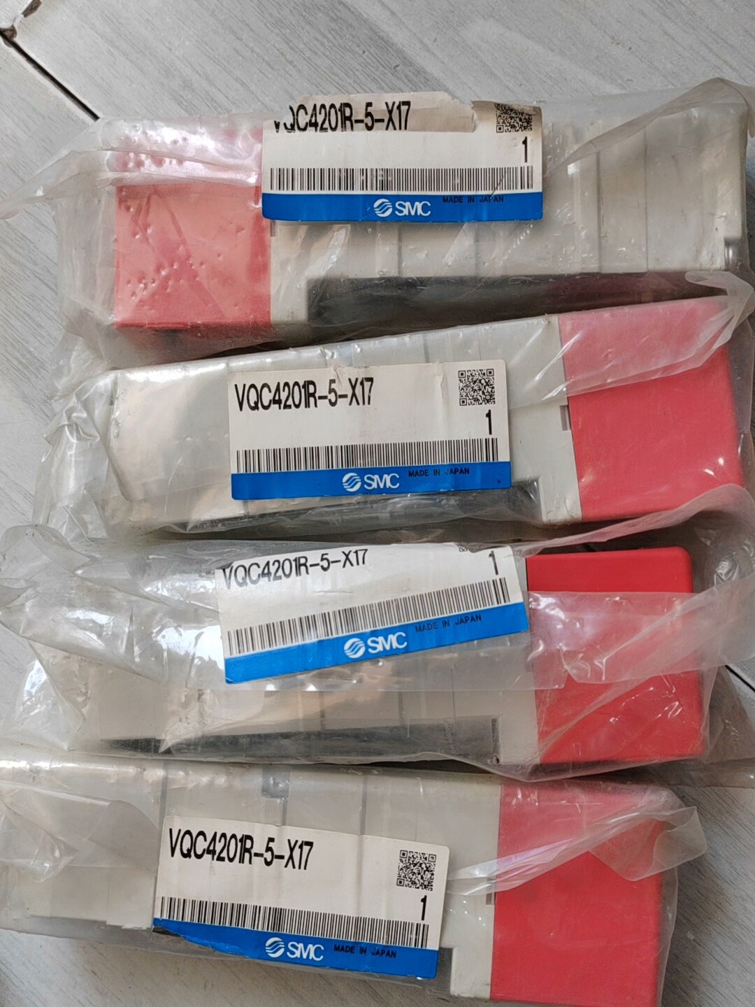 SMC电磁阀VQC4401R-5-X92 数量3 单价300