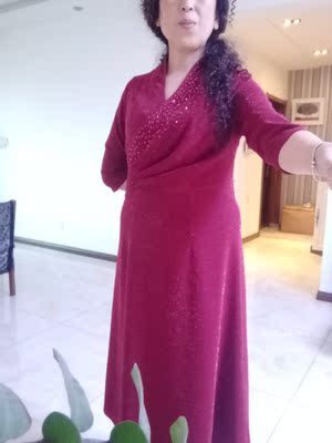 清凡婚礼妈妈装冬装弹力连衣裙洋气婚宴礼服怎么样？被忽然给好评后，发现后悔了？