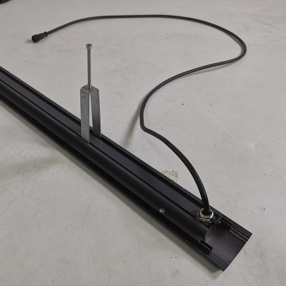 L护栏灯桥梁道低路亮化空道W路照明BST偏光24防撞护栏灯ED护栏灯