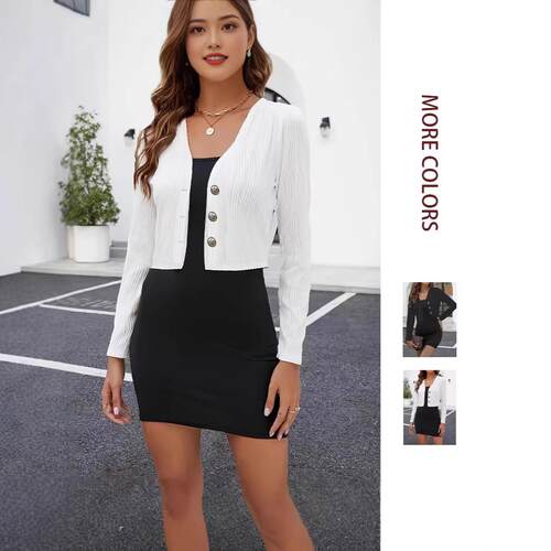 Women's short outer knitted cardigan