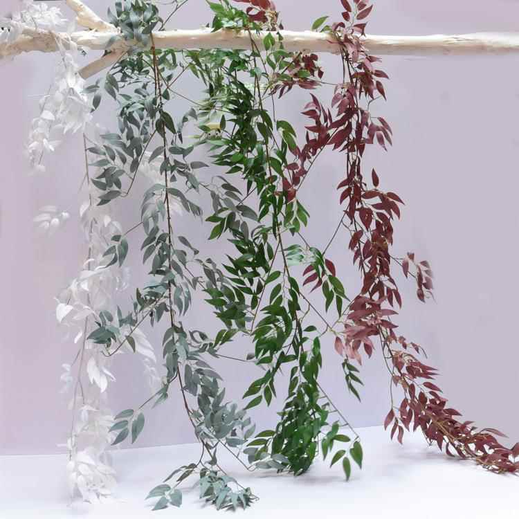 新款直销仿真柳叶藤条装饰室内塑料花藤条吊顶立体植物树叶假花柳