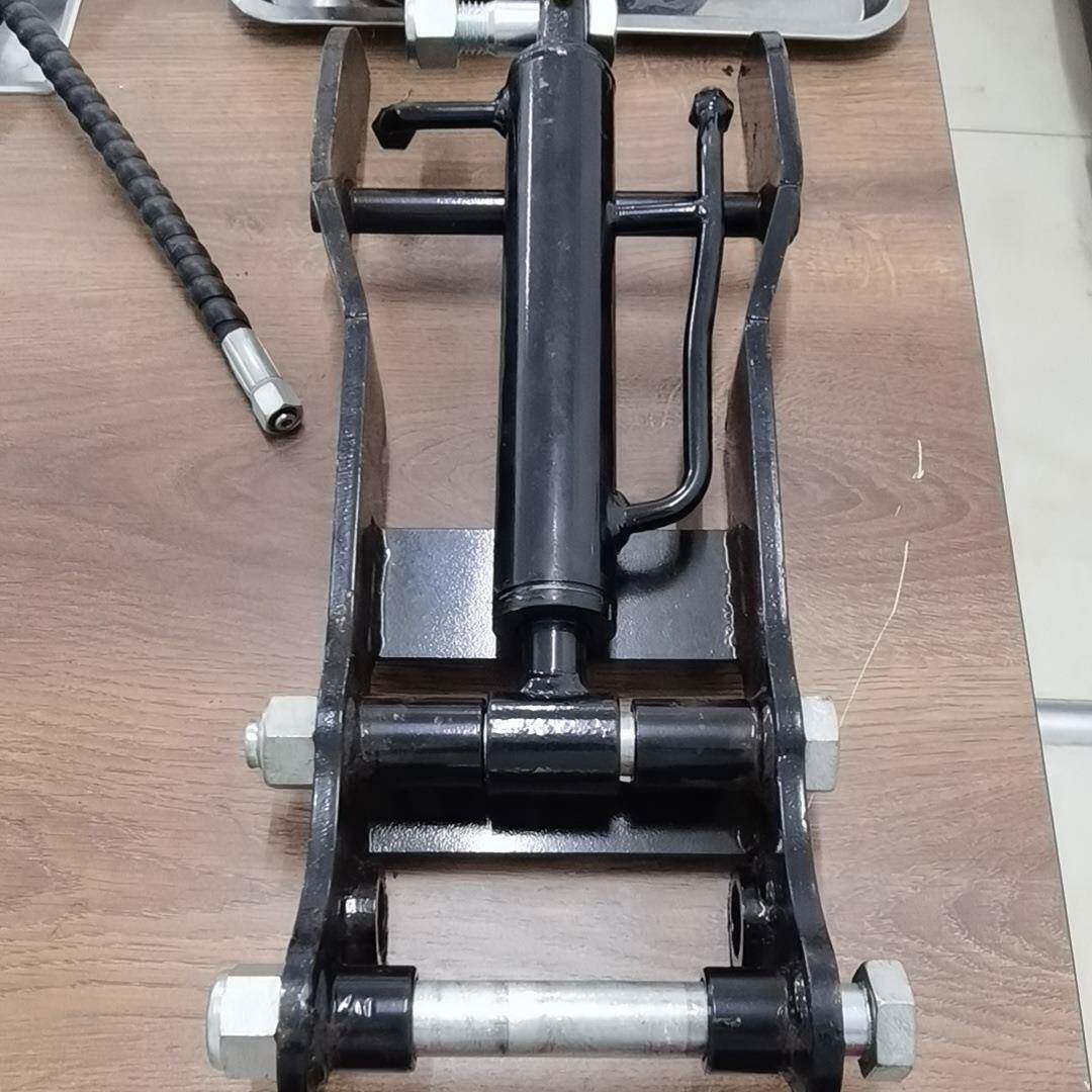 液压拇指夹不规则散碎物料的稳定夹取与搬运提升作业效率拇指夹