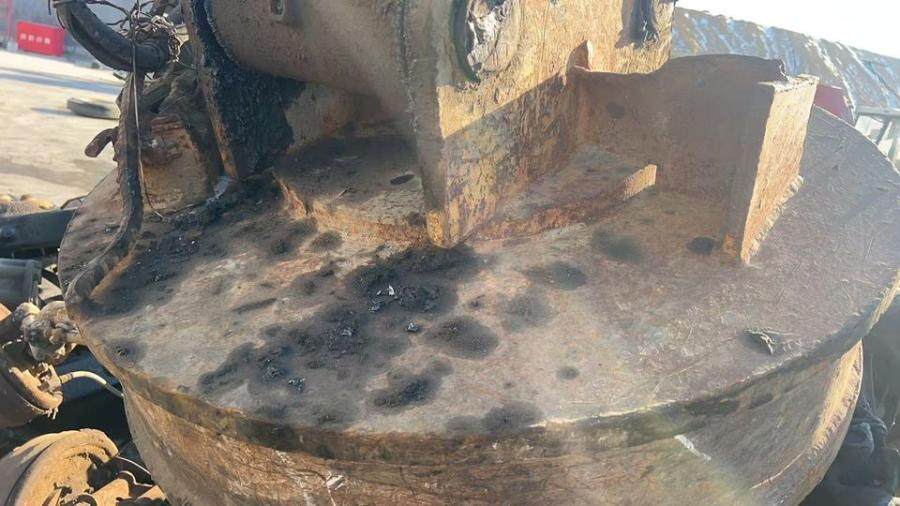 1月18日烟台某场地机械设备挖掘机两台叉车两台打包处置网络拍卖公告