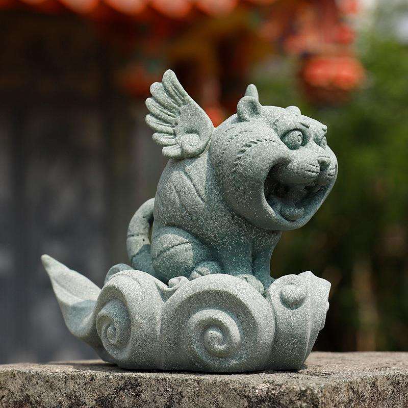 青砂石茶宠摆件创意桌面鱼缸造景瑞兽精品可养茶玩中式家居手把件