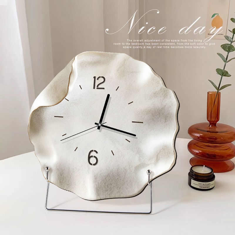 感摆件现代新款桌面座钟高级静音钟表台简约客厅式玄关时钟创意摆