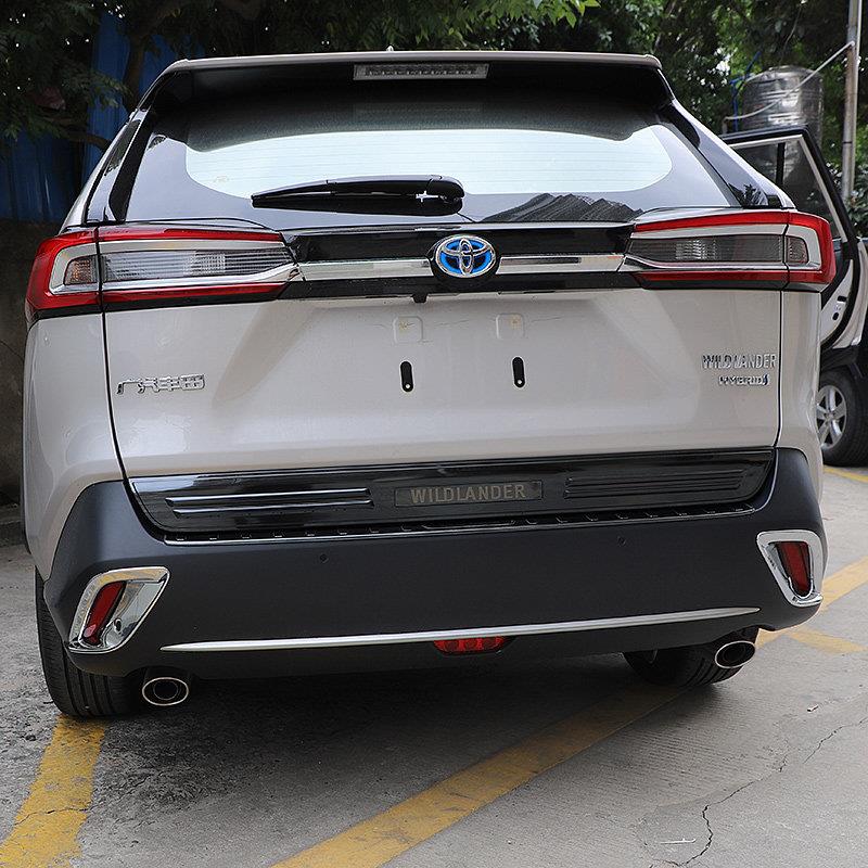 2345 Rav4荣芳威兰达后挡板饰板后保险杠保护贴片后备箱亮条配件