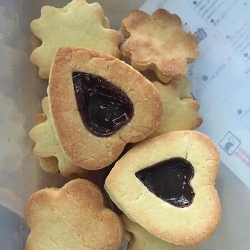 巧克力夹心饼干生产线 多功能饼干生产线带配方 技术指导