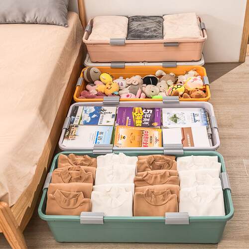 Under-bed storage box with drawer-style flat design and whee