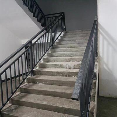 楼梯扶铁手栏杆无品牌/小区楼盘阳台女楼儿墙锌连廊铁栏杆钢铝合