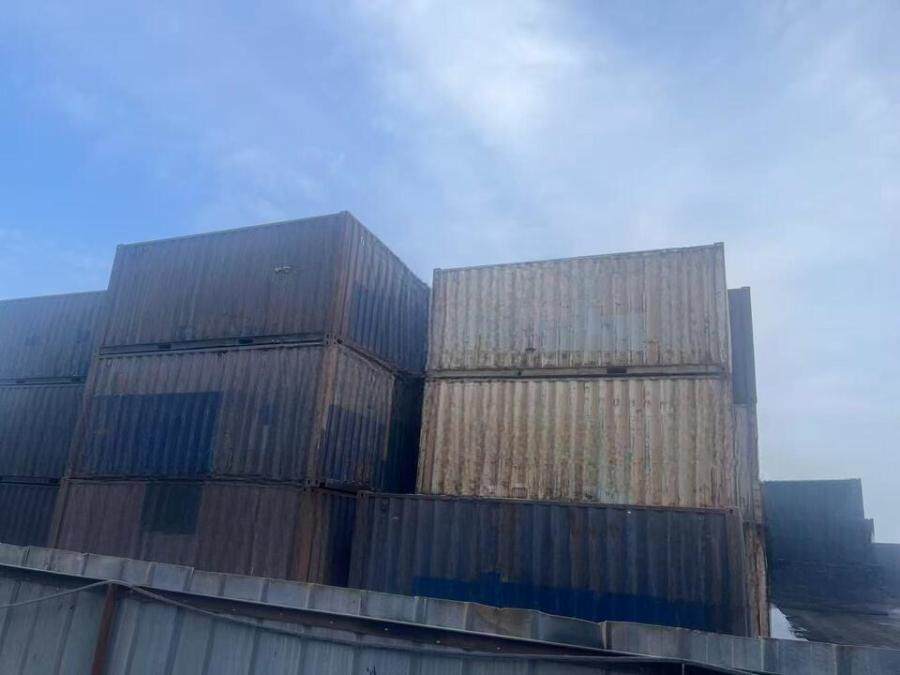 4月1日乌鲁木齐2、报废铁路集装箱7只(三坪)网络拍卖公告