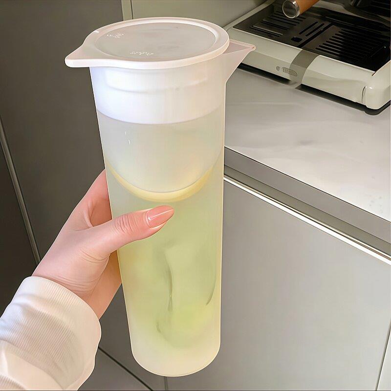 【夏天的快乐】夏天凉水壶冰箱冷水壶冷泡茶瓶食品级塑料冷泡茶杯图片