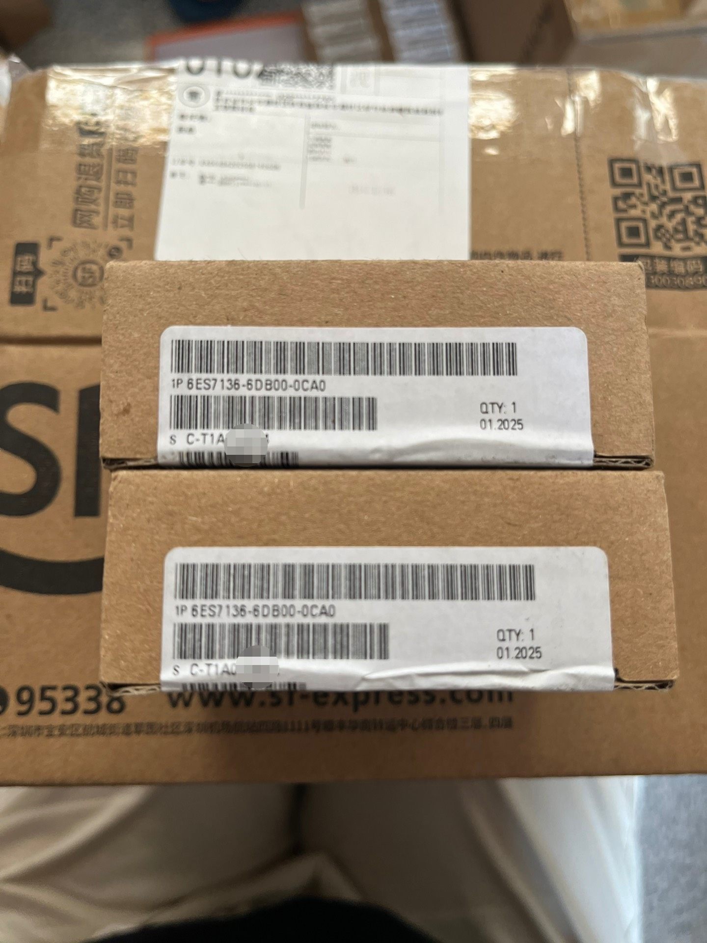 西门子模块6ES7136-6DB00-0CA0   全新原装