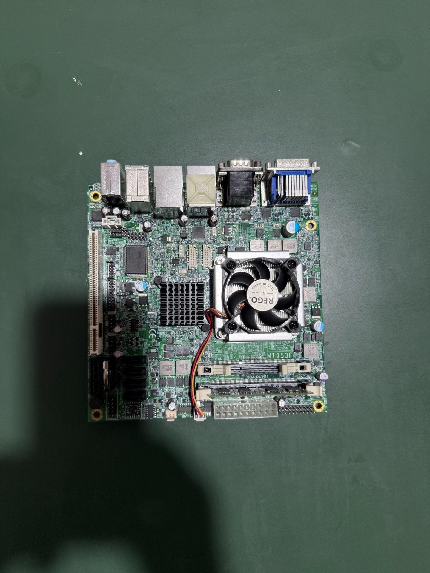 工控主板MI953F  设备双网卡工业主板MI953 数量1