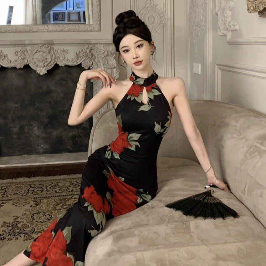 直播衣服女主播上镜高级感性感长裙露肩网纱挂脖连衣裙