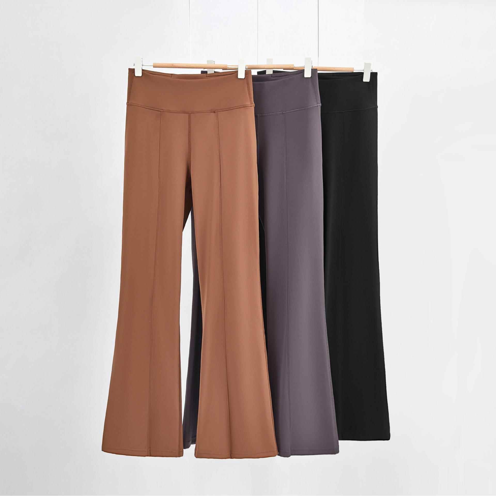 High-waisted yoga flared pants with pockets for slimming