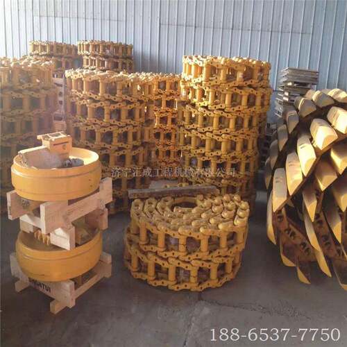 PC200-5 挖掘机发动机 履带底盘 保养滤芯 挖斗 齿 销轴连杆等