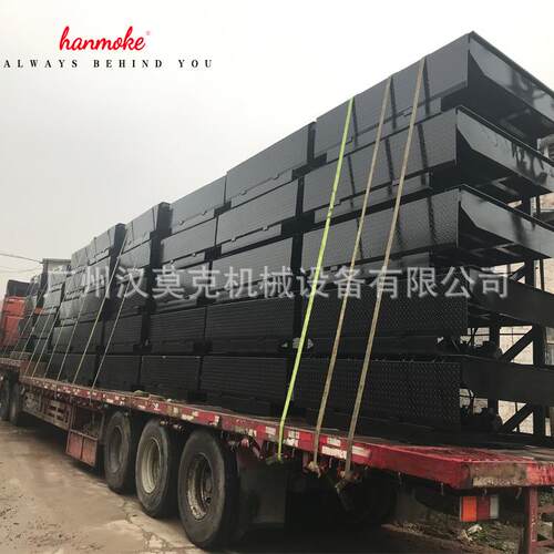 工厂供应鑫升12吨高度调节板高强度月台登车桥码头登车桥
