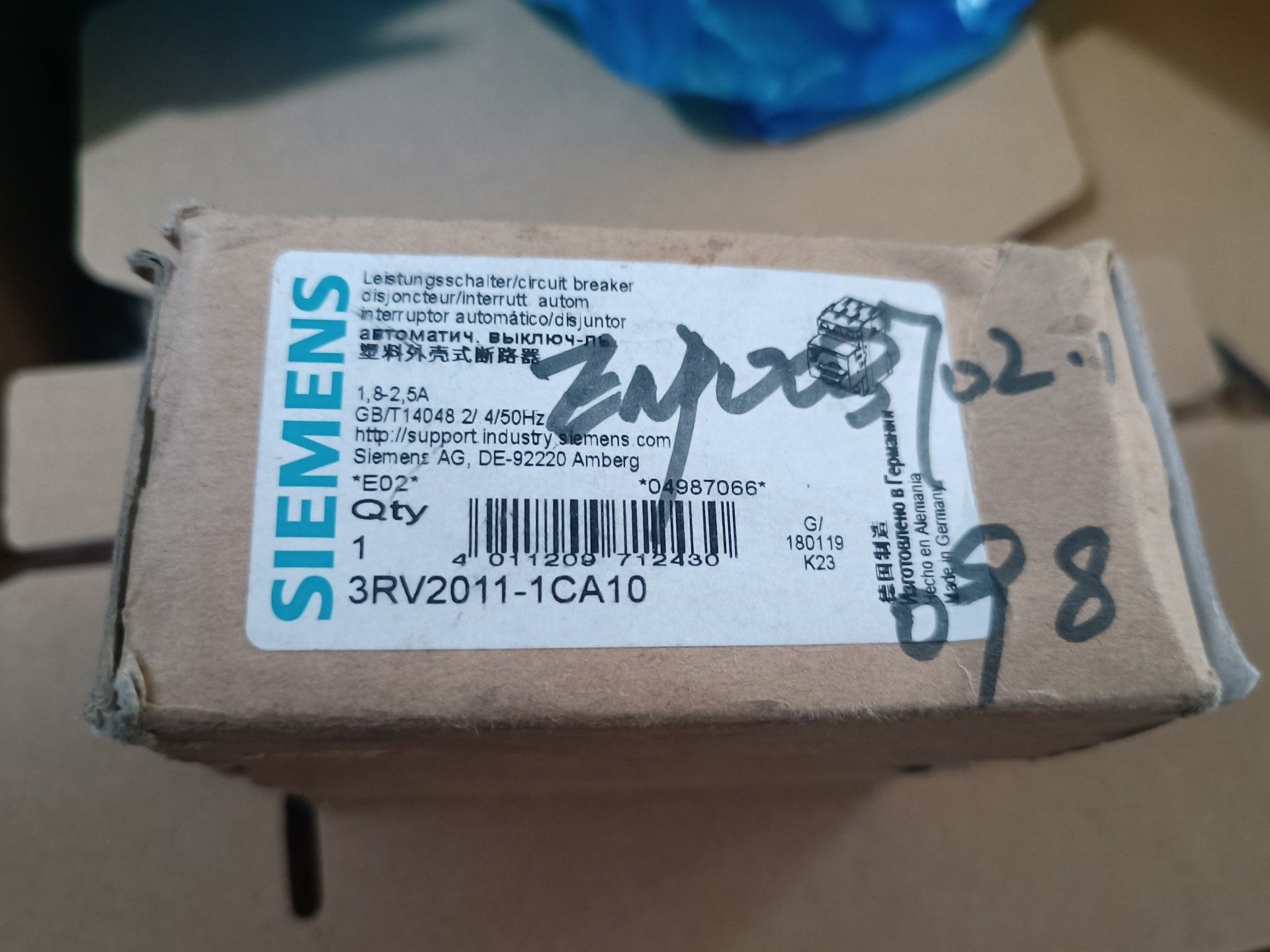 全新西门子SIEMENS 塑料外壳式断路器 3RV2011-