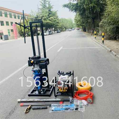 轻便型地质勘探钻机 汽油型野外钻探机器 30米岩石钻孔取芯设备