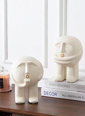 飞吻圆头人摆件样桌板间儿童房YTBX-651新奇特饰面软装品心比抽象