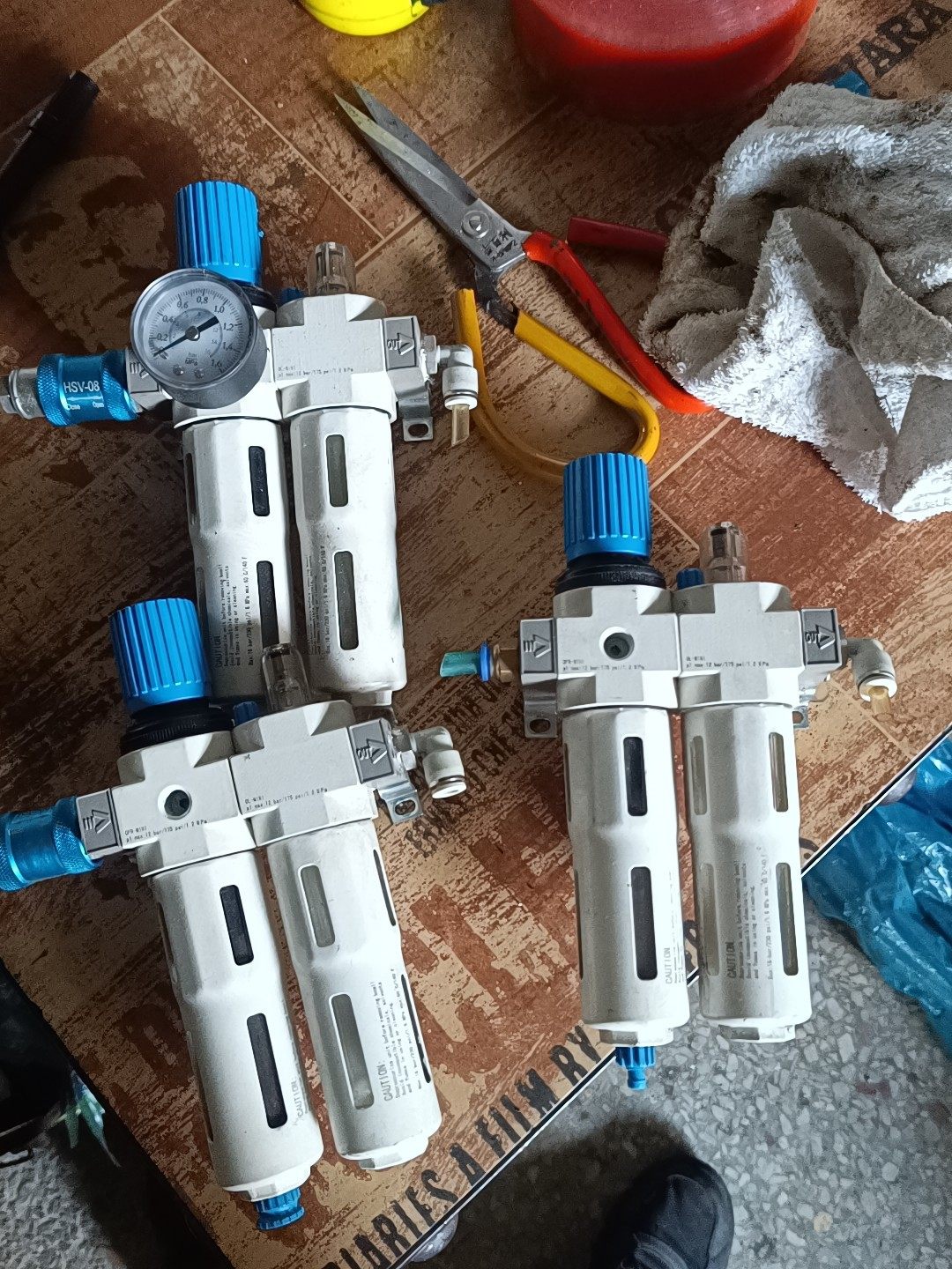 Festo高压油水分离器，成色如图有8个