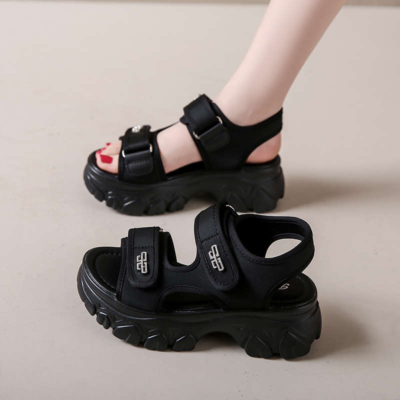 小码33老爹厚底凉鞋女2025年夏季新款软底运动休闲高跟增高沙滩鞋