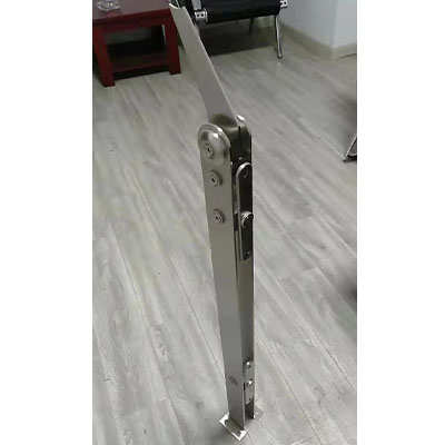非标定制新品不锈钢工程立柱扶手挂玻璃栏杆商场护栏别墅围栏配件