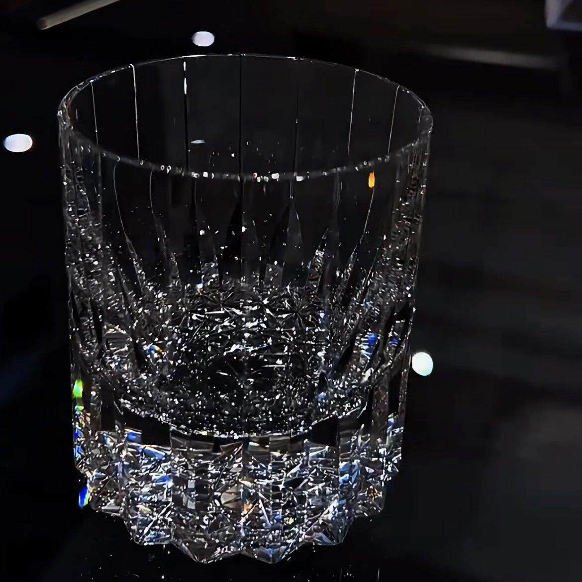 水晶玻璃杯高级感威士忌微醺酒杯家用高颜值漂亮艺术感聚会洋酒杯