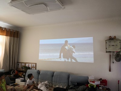 极米无屏电视H2和坚果J7s功能区别在那里？