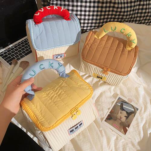 Cute Home Makeup Bag Large Capacity Female可爱家居化妆包