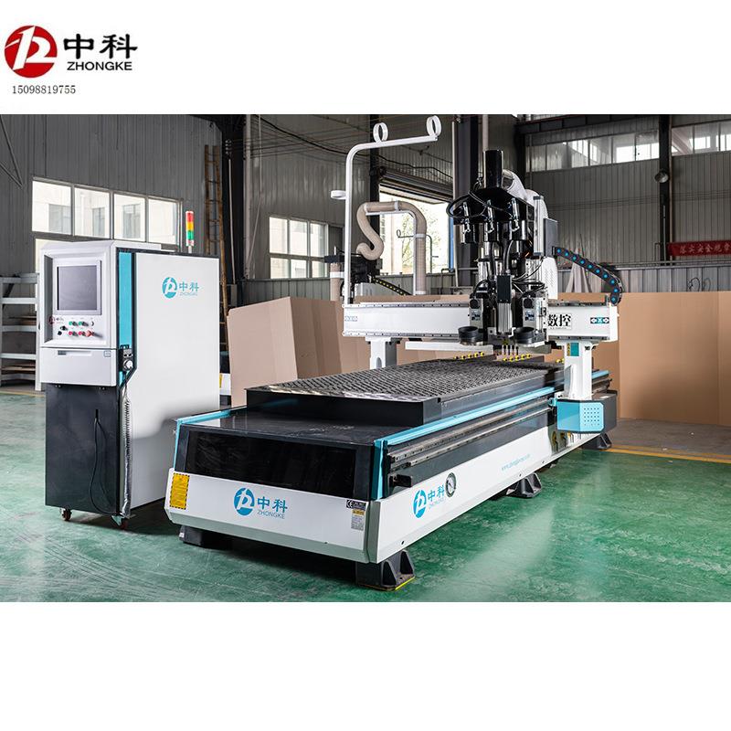 济南木工橱柜门开料机板式家具数控开料机全新全自动换刀雕刻机