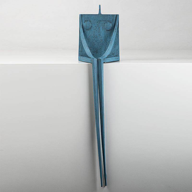 新品 现代树脂艺术工艺品 玄关样板间书柜售楼部蓝色坐姿人像摆件