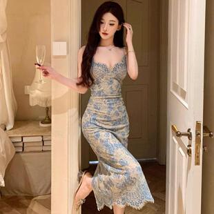 2024夏季风情万种中国风青花蕾丝长裙女人味性感领吊带连衣裙子