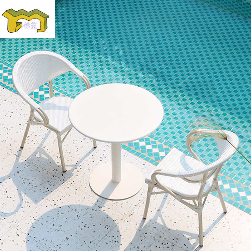 户外桌椅组合咖啡厅露台休闲阳台藤椅小茶几奶茶店广告伞外摆桌椅