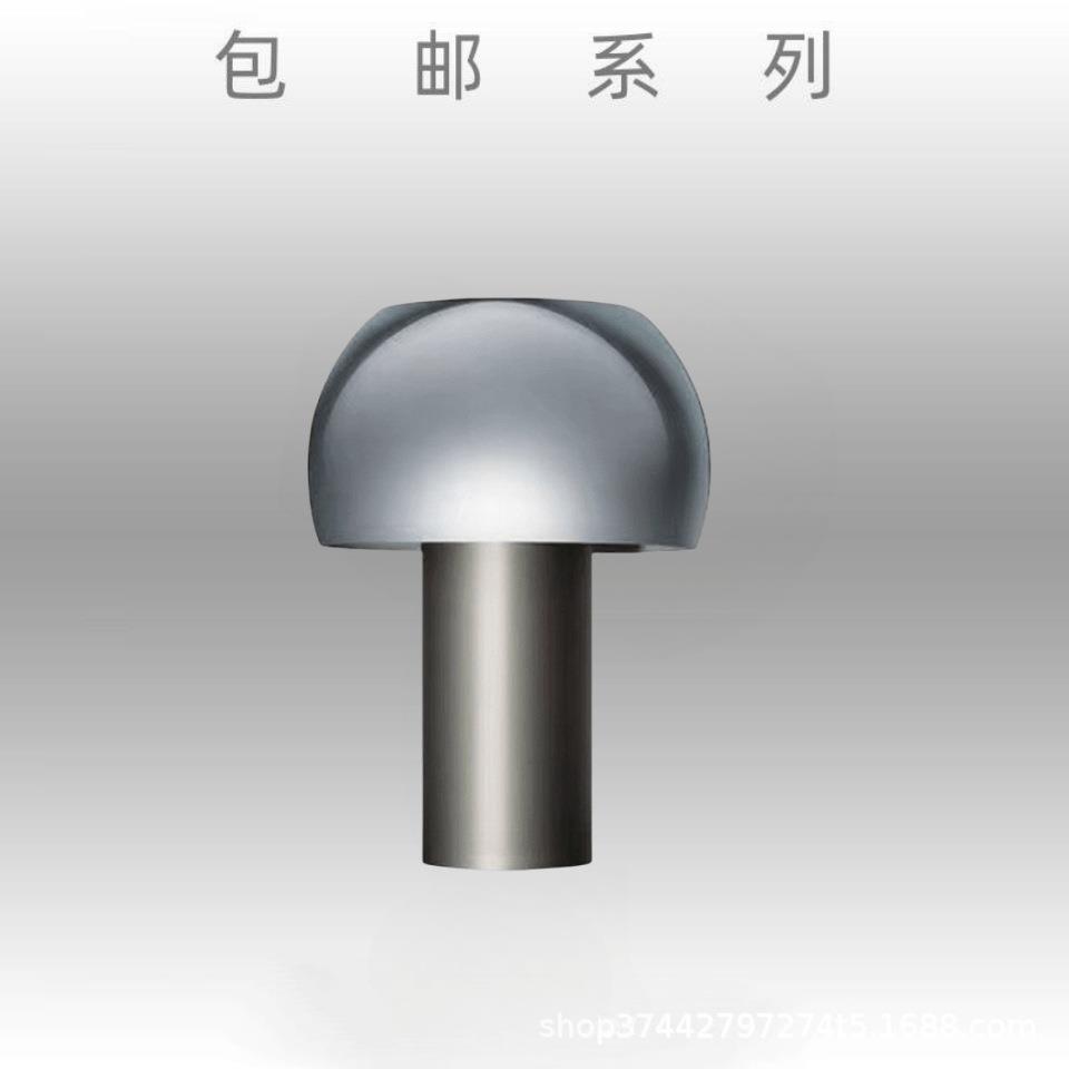 银色铁艺北欧创意简约台灯设计师卧室床头灯创意装饰高级台灯