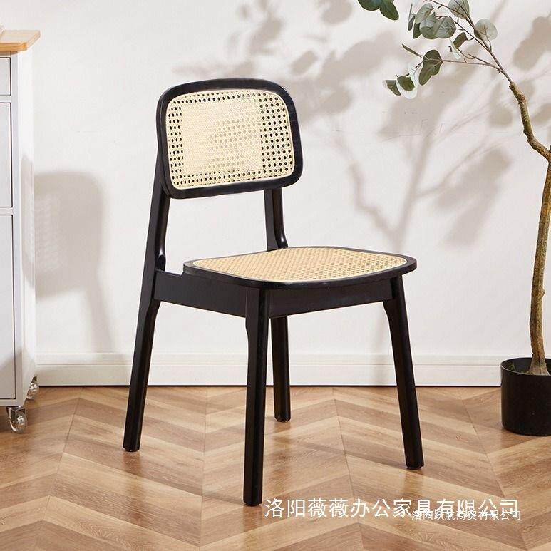 实木可坐餐椅北欧藤编中古休闲餐厅家用设计简约咖啡店法式复古椅